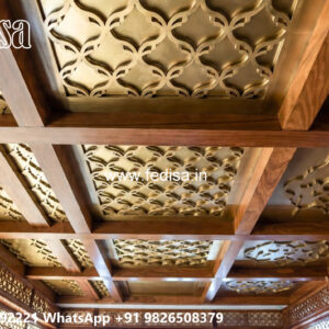 Wooden Classic Ceiling Design False Ceiling Design For Beauty Parlor No-12569